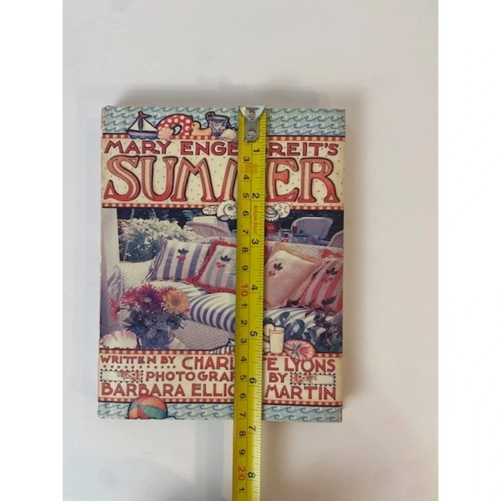 Mary Engelbreit Summer Craft Book Hardcover 1997 Charlotte Lyons 0836227689